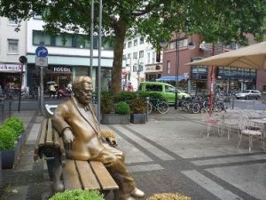 Skulptur Willi Millowitsch